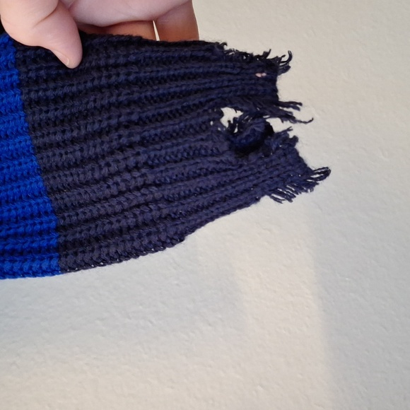 V-Neck Multi Color, Fringed, Cropped Sweater NWT  Size Large - Picture 8 of 14